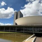Na última semana antes do recesso, presidências do Congresso liberam parlamentares para ‘home-office’