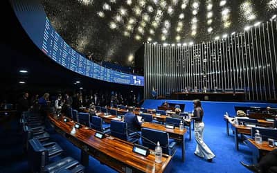 Senado aprova projeto que limita retenção de recursos federais para dívidas previdenciárias dos estados e municípios