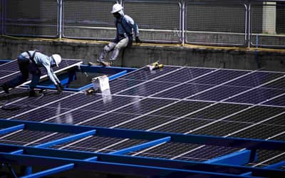 Conheça 16 profissões que devem crescer na indústria até 2035