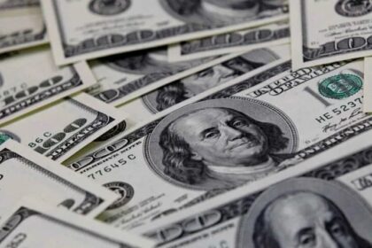 Dólar fecha o último pregão aos R$ 5,10