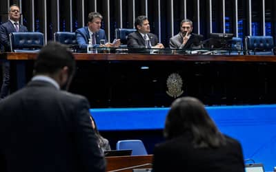 Senado adia votação da PEC que extingue escala 6×1 para após eleições de outubro