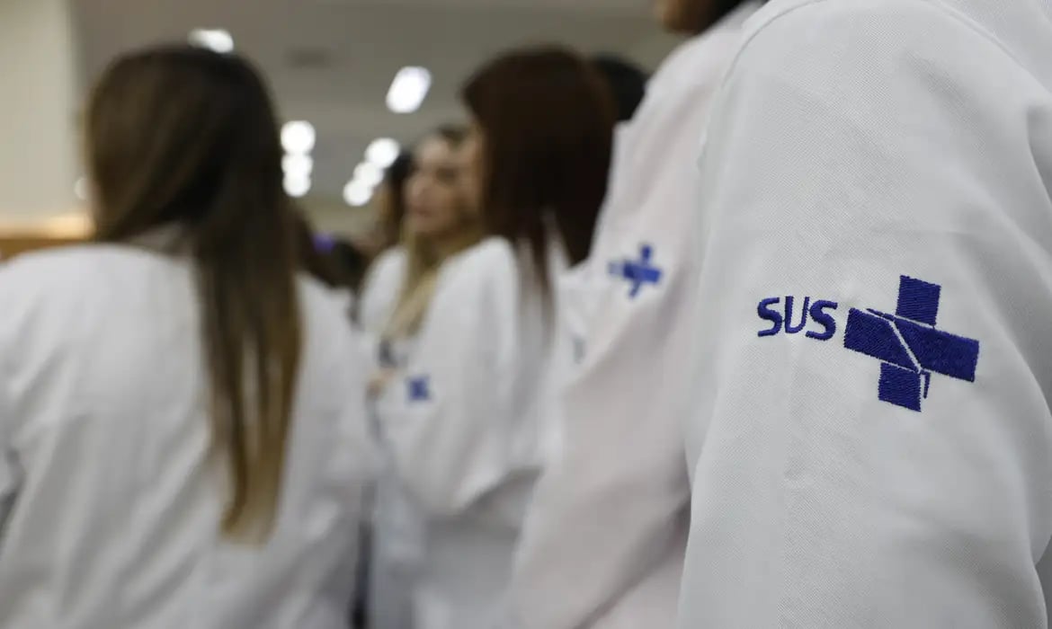 SUS abre portas a exames privados após aprovação de PL 1.123/2025